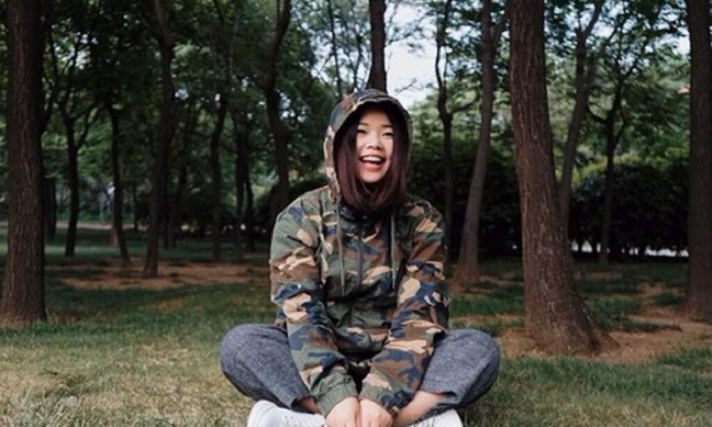 Is camouflage clothing still in style