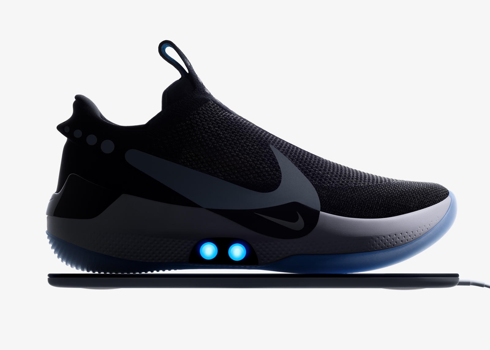 Men wireless charging footwear capabilities guide