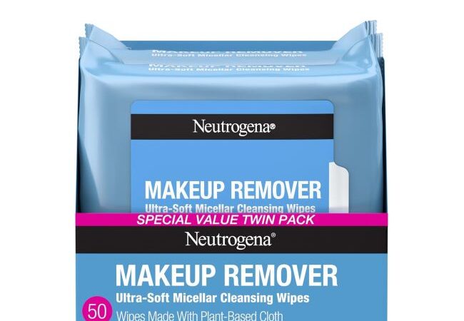 Neutrogena Makeup Remover Wipes removing waterproof makeup in Florida