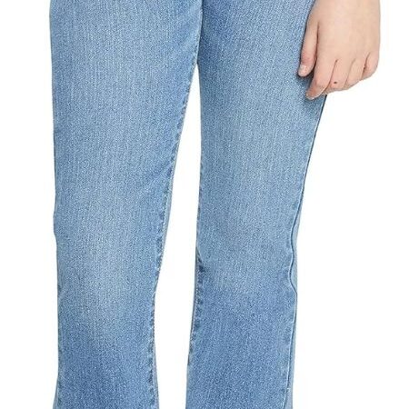 Levi's Girls' Bootcut Fit Jeans with classic bootcut leg for everyday wear