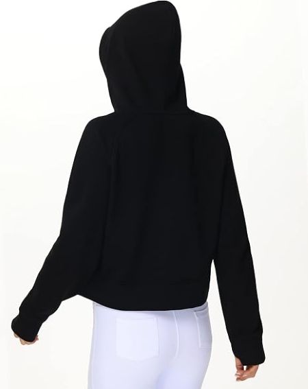 THE GYM PEOPLE women's cropped pullover hoodie with long sleeves and front pockets