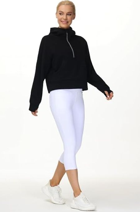 THE GYM PEOPLE crop hoodie styled for gym workouts, lounging, and casual everyday wear